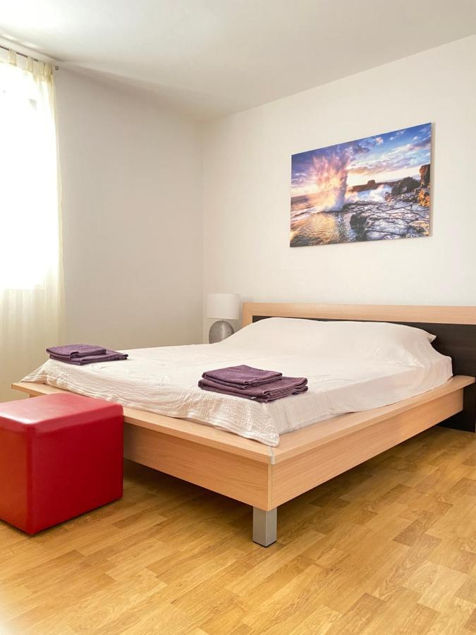 D.O.O. Yury Apartment Трогир Экстерьер фото